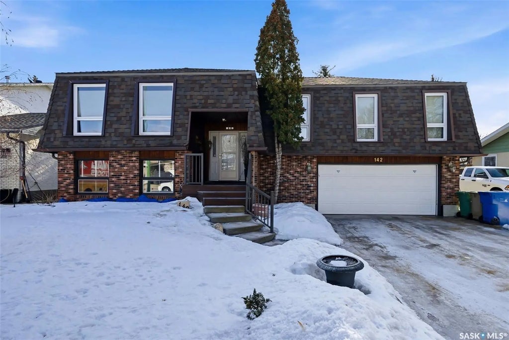 142 Green Meadow Road, Regina