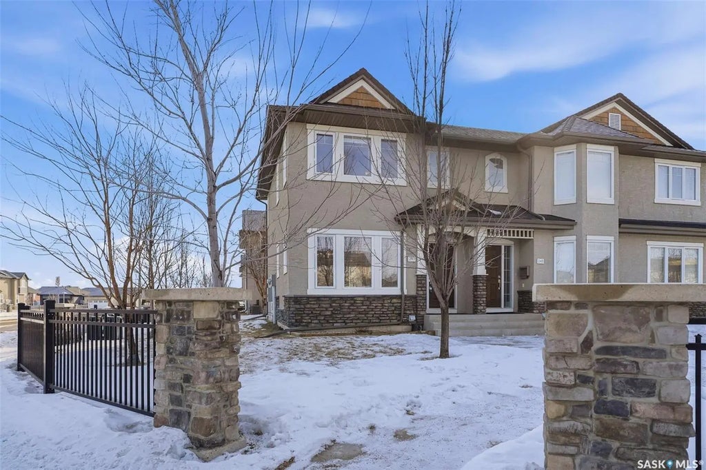 #241 - 245 Ashworth Cres, Saskatoon