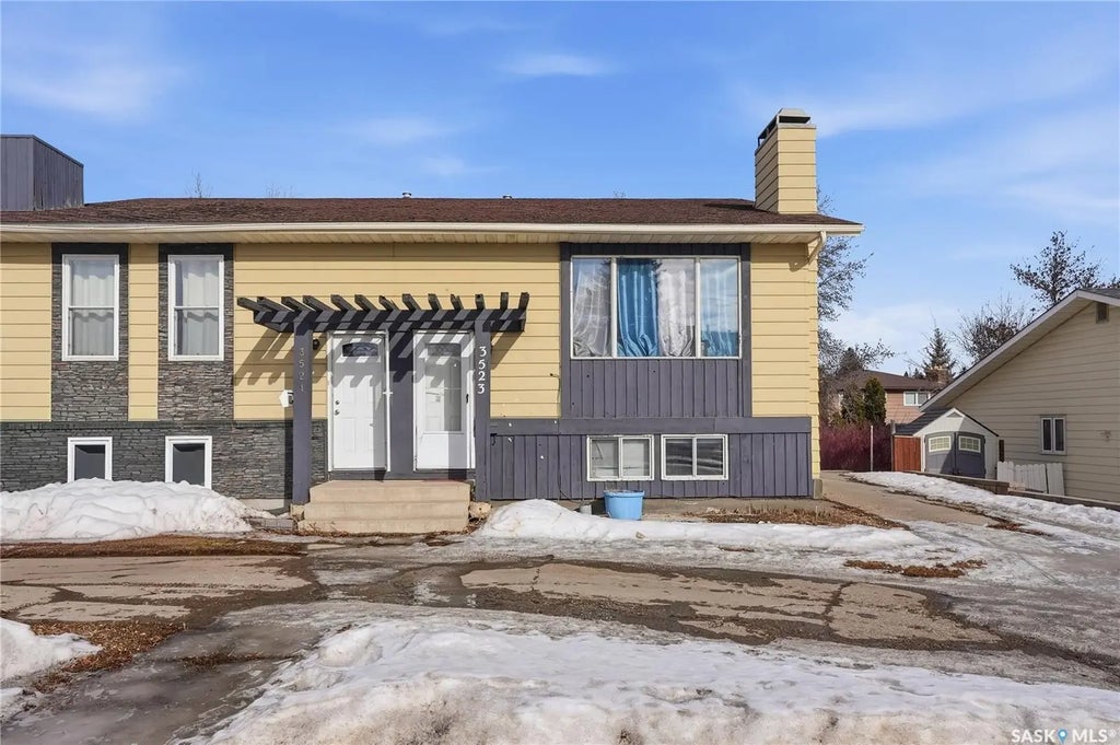 3523 Taylor Street E, Saskatoon