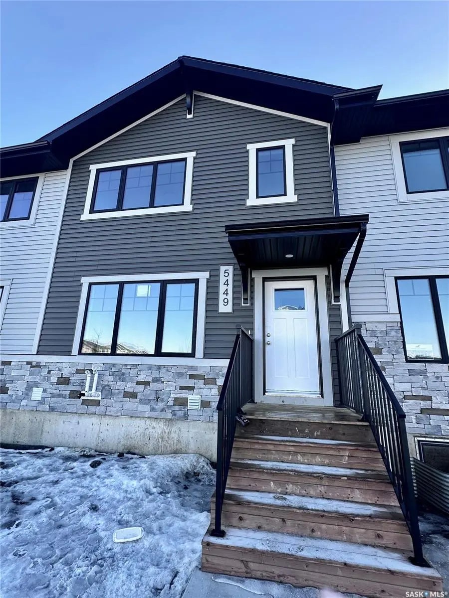 5449 Buckingham Drive E, Regina