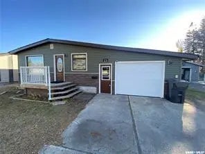 15 Redwood Drive, Yorkton