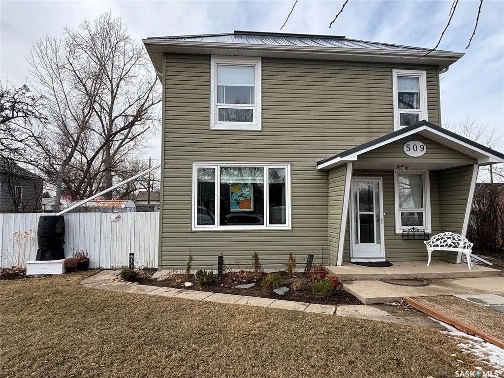 509 Harder Street, Maple Creek