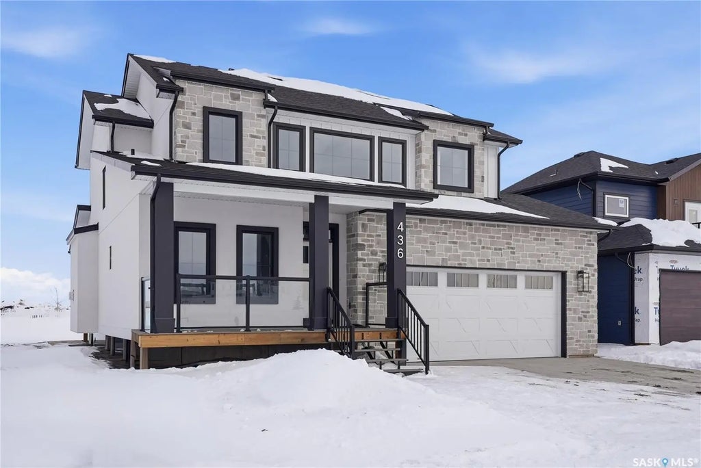 436 Augusta Boulevard, Warman