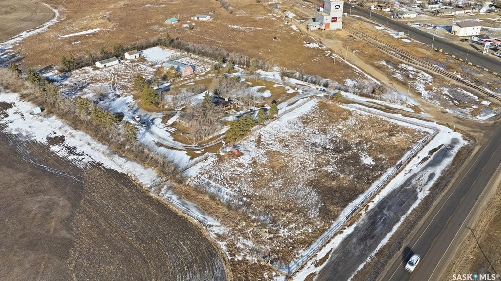 Chamberlain Acreage, Chamberlain