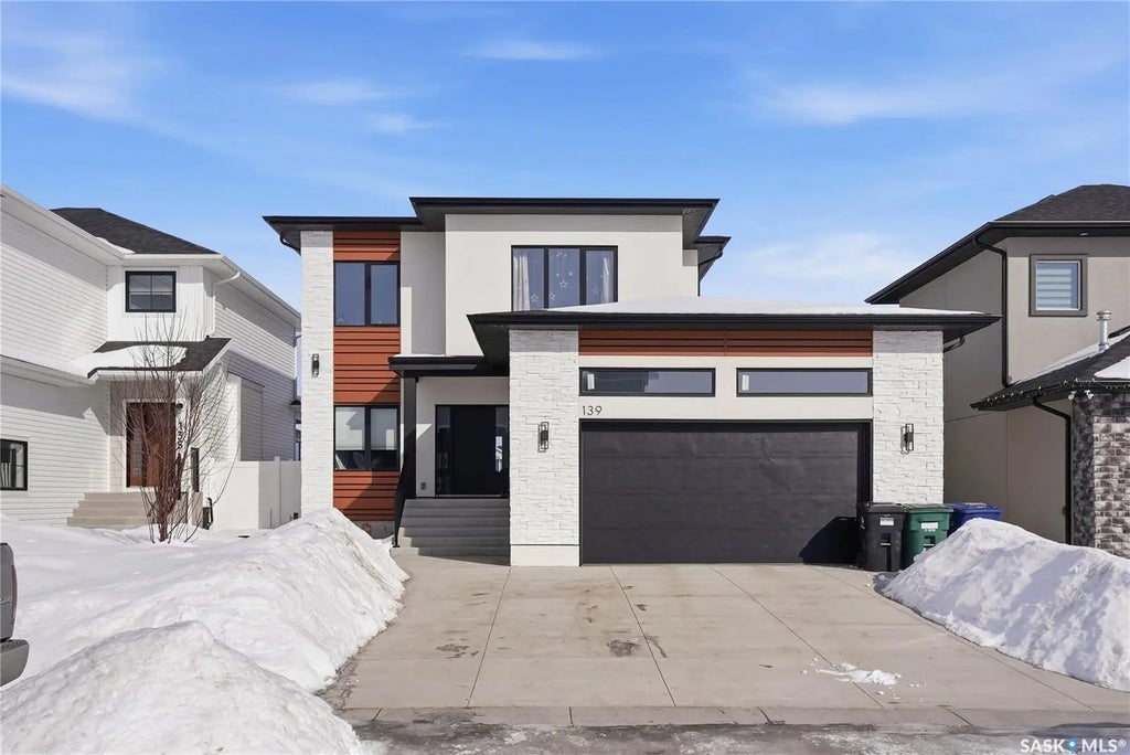 139 Woolf Bend, Saskatoon