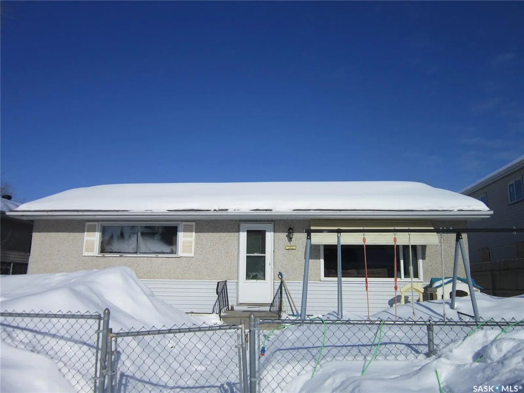 552 6th Street E, Prince Albert