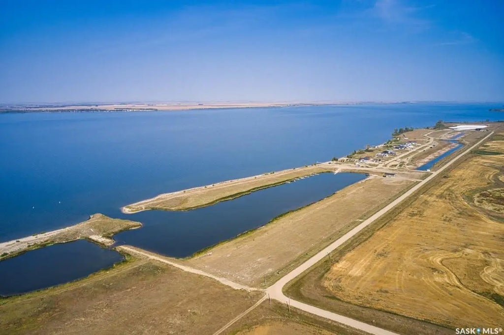 108 Sunset Acres Lane, Last Mountain Lake East Side