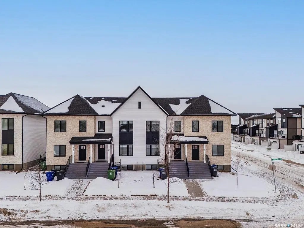 241 Feheregyhazi Boulevard, Saskatoon