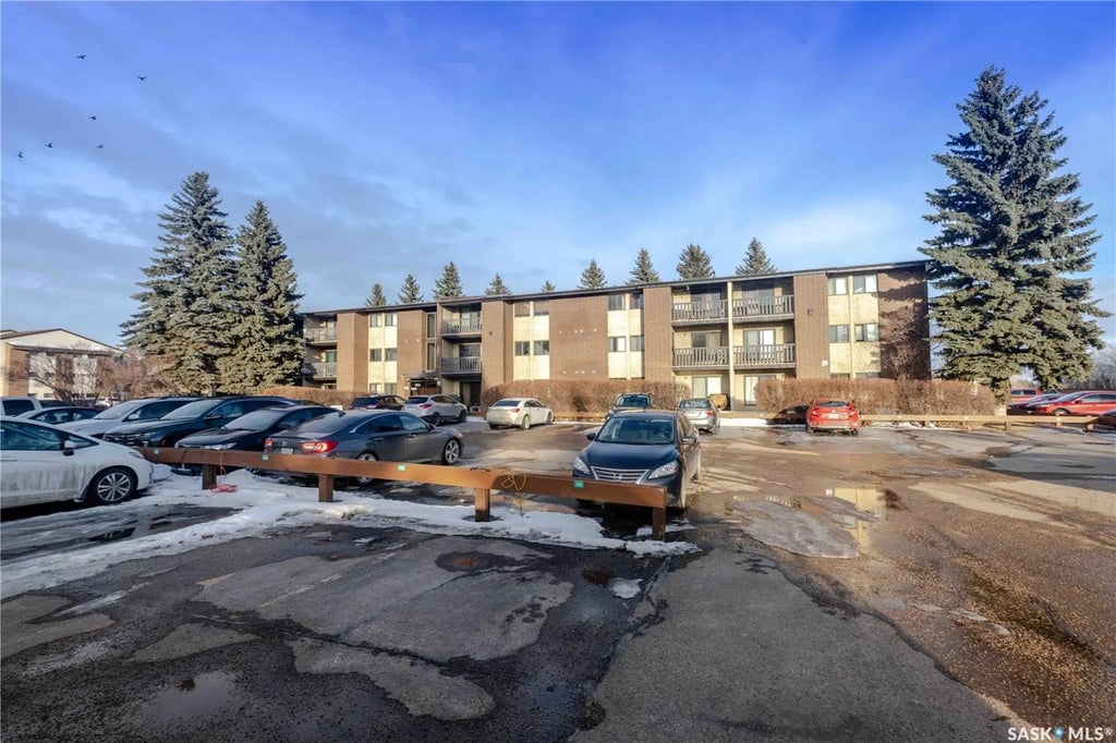 #310 - 311 Tait Cres, Saskatoon