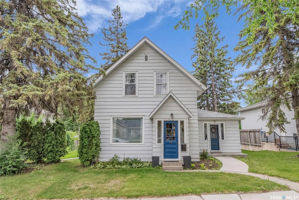 1128 12th Street E, Saskatoon