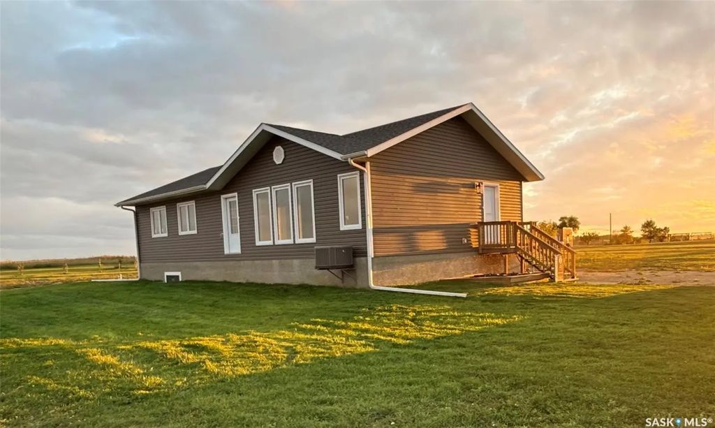 10 Jesse Bay, Mckillop Rm No. 220
