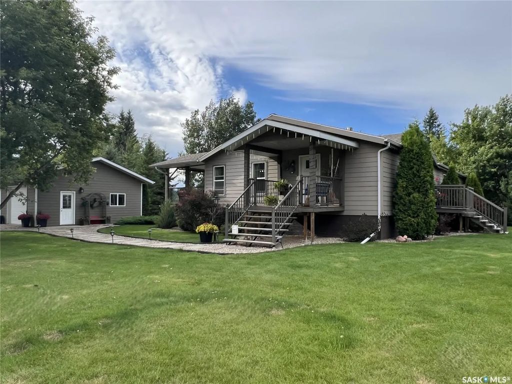 208 2nd Avenue Se, Dorintosh