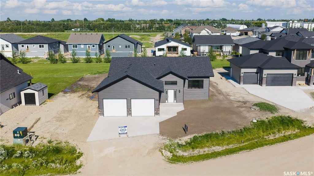 106 Lakewood Drive, Humboldt