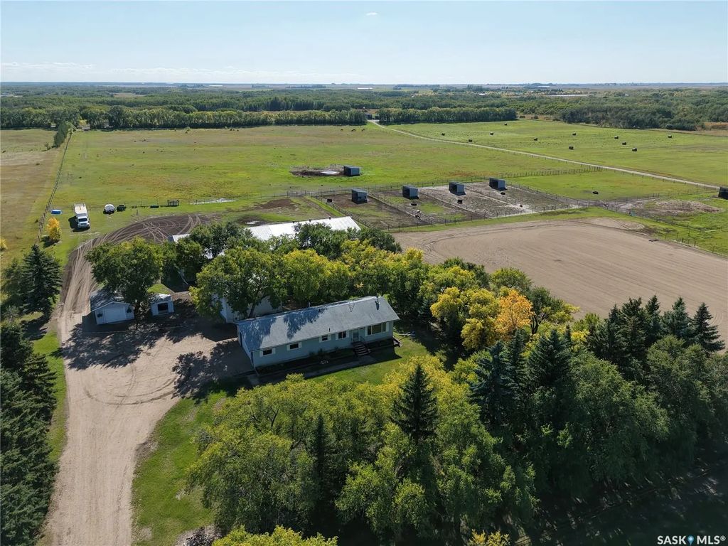 20 Vanscoy Rd Equine Acreage, Vanscoy Rm No. 345