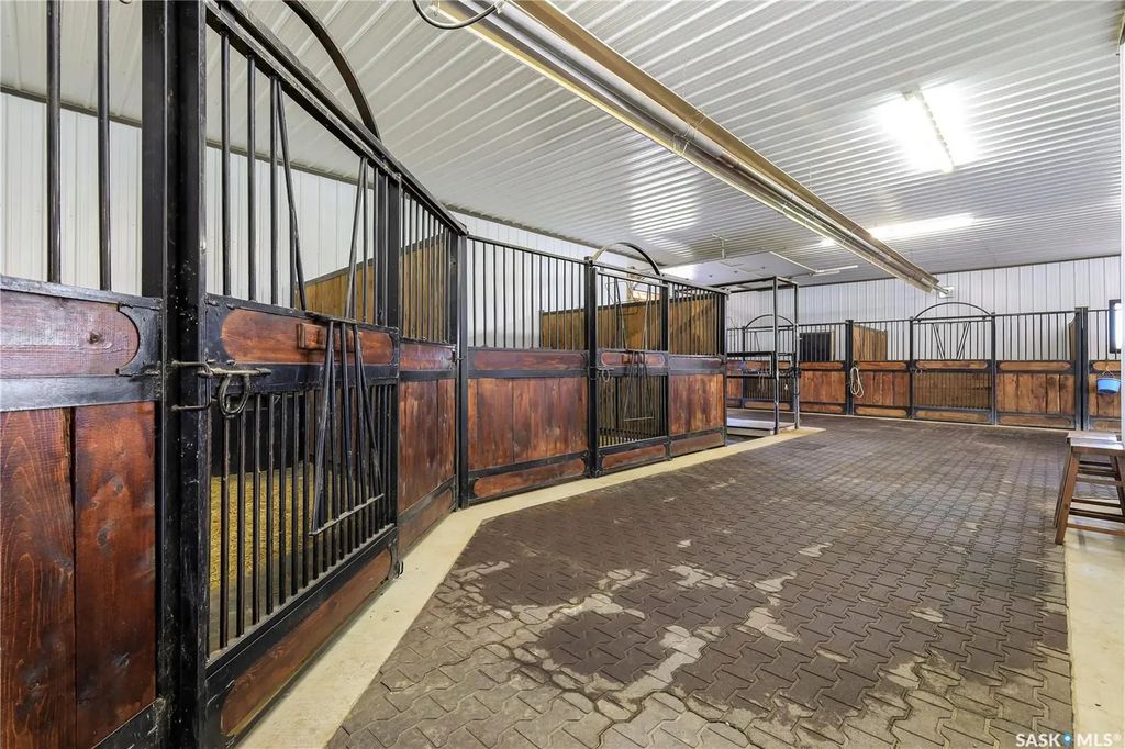 20 Vanscoy Rd Equine Acreage, Vanscoy Rm No. 345