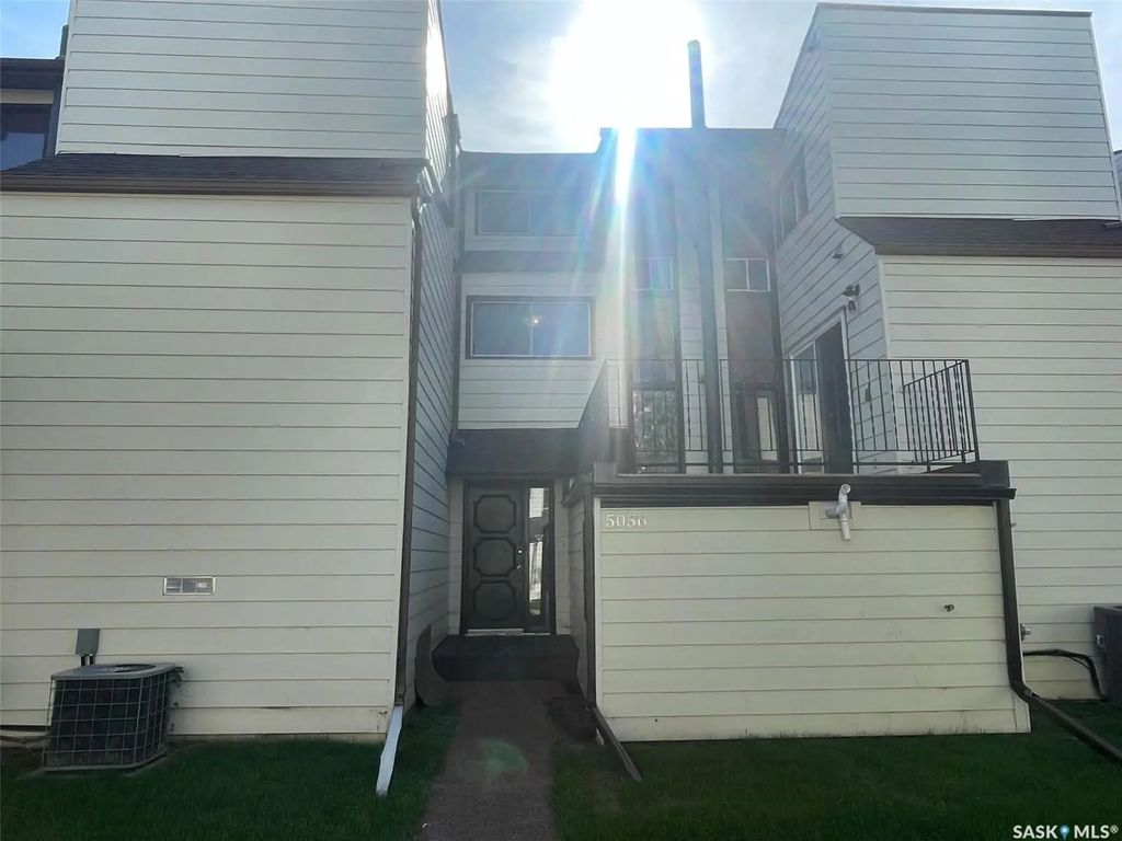 5056 10th Avenue, Regina