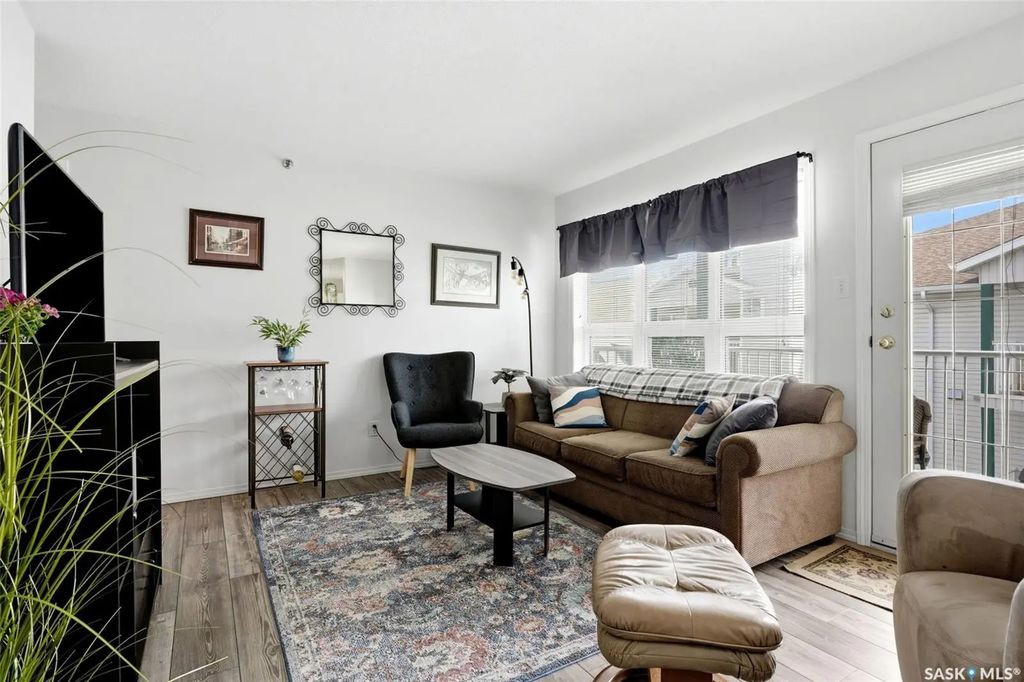 #403 - 2203 Angus Street, Regina
