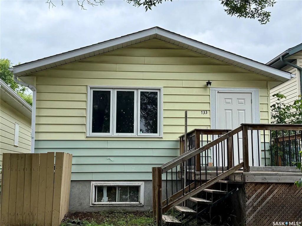 133 L Avenue S, Saskatoon