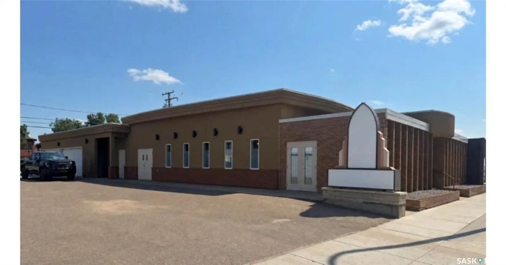 1332-1342 100th Street, North Battleford