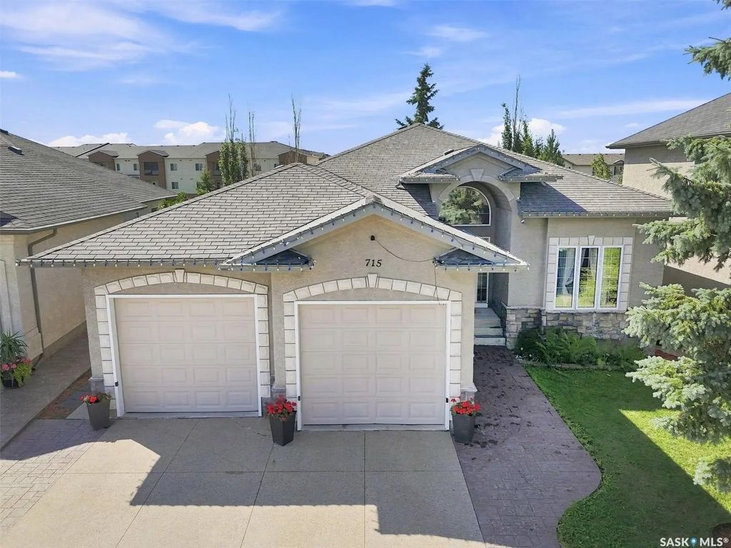 715 Bellmont Court, Saskatoon