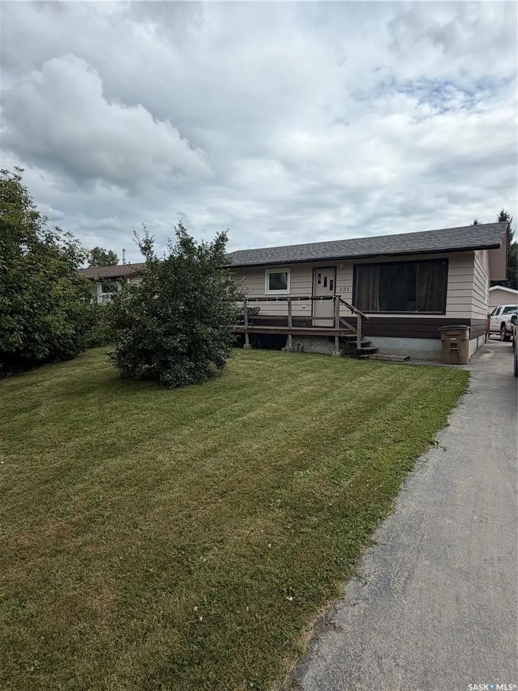 121 Pine Street, Porcupine Plain