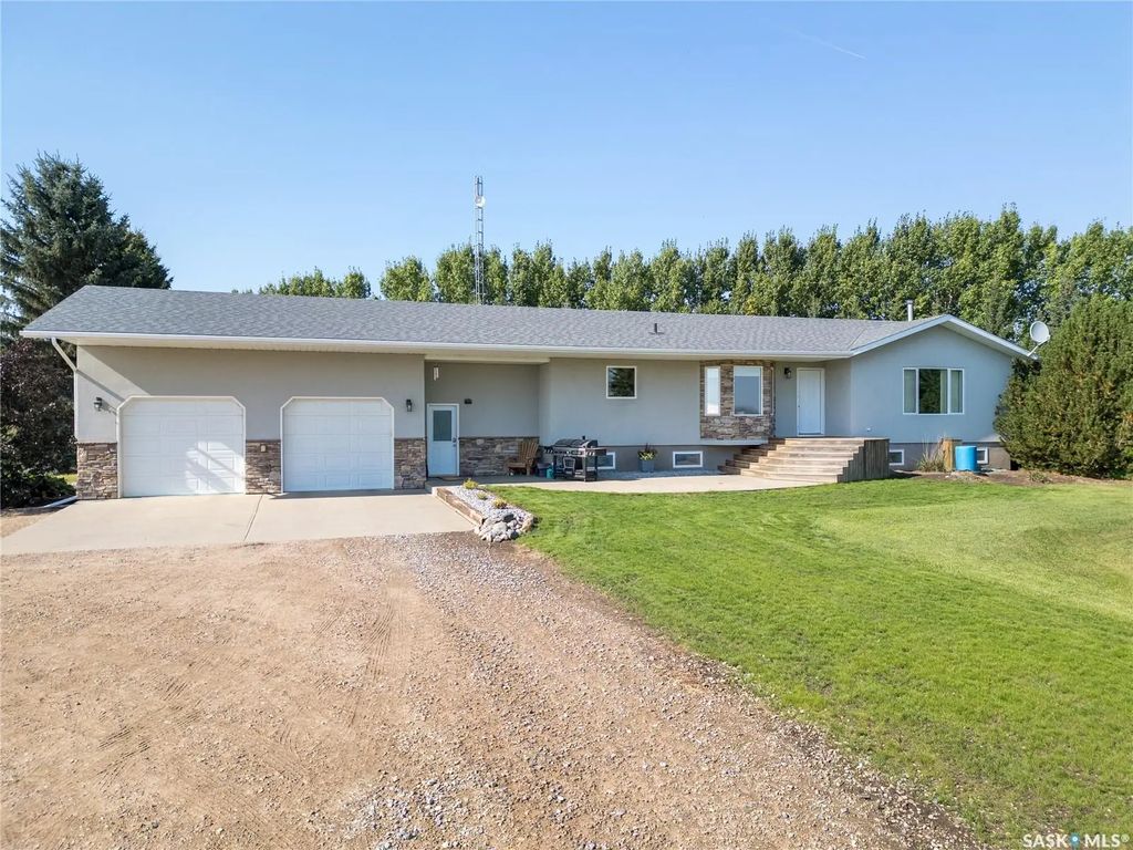 Battleford Equestrian Acreage, Battle River Rm No. 438