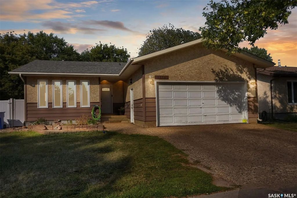 1214 Devonshire Drive N, Regina