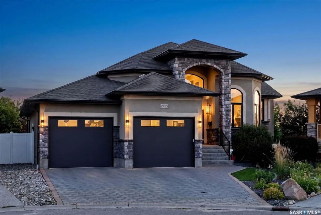 2435 Linner Bay, Regina