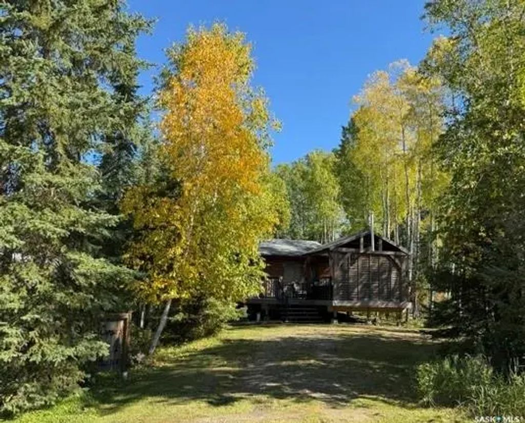 12 Spruce Avenue, Candle Lake