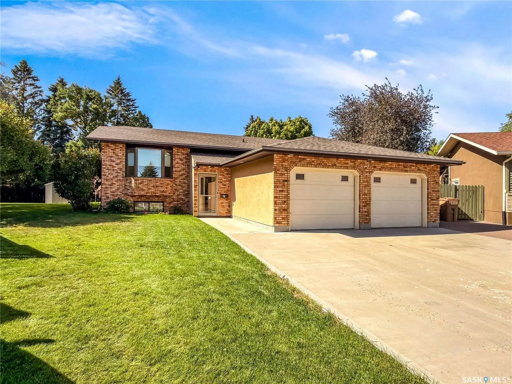 2726 Poplar Place E, Regina