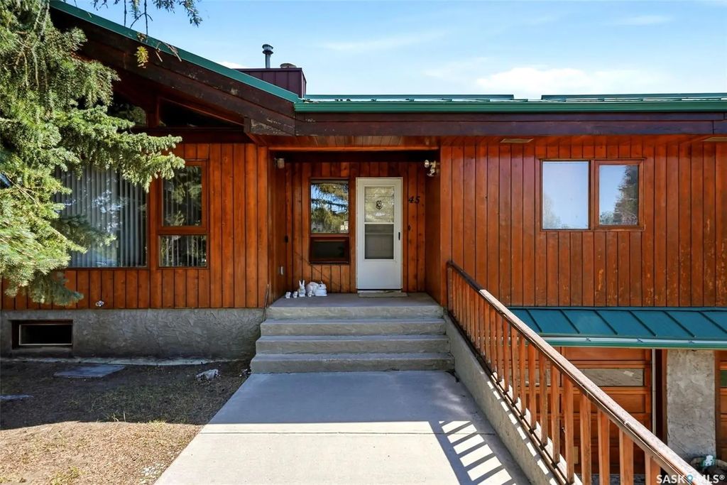 45 Miller Cres E, Lumsden
