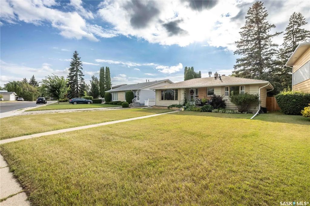 2612 Haultain Avenue, Saskatoon