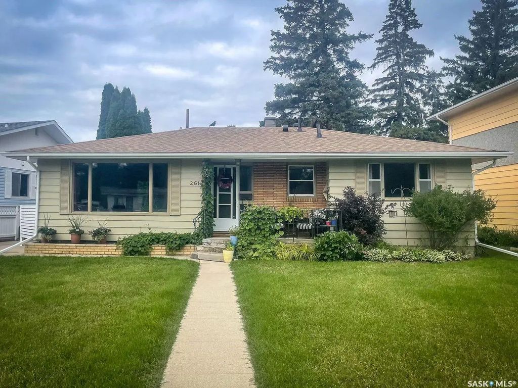 2612 Haultain Avenue, Saskatoon