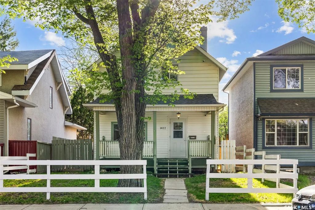 1422 Cameron Street, Regina