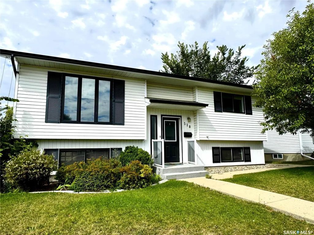 518 6th Avenue Nw, Swift Current