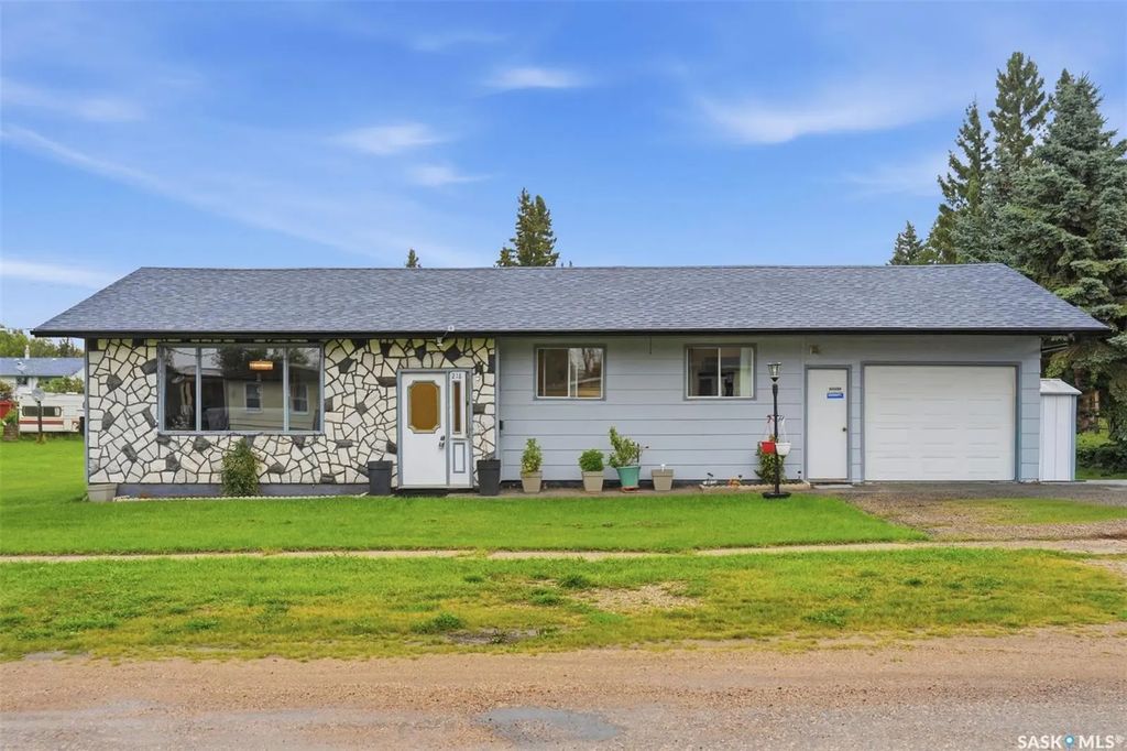 218 Princess Avenue W, Hafford