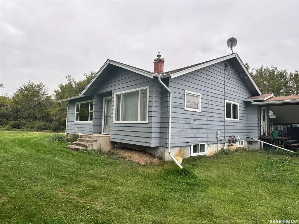 Smith Acreage, Meadow Lake Rm No.588