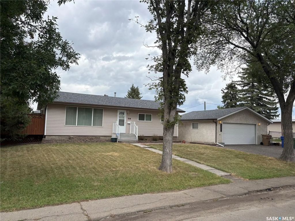 3116 3rd Avenue N, Regina
