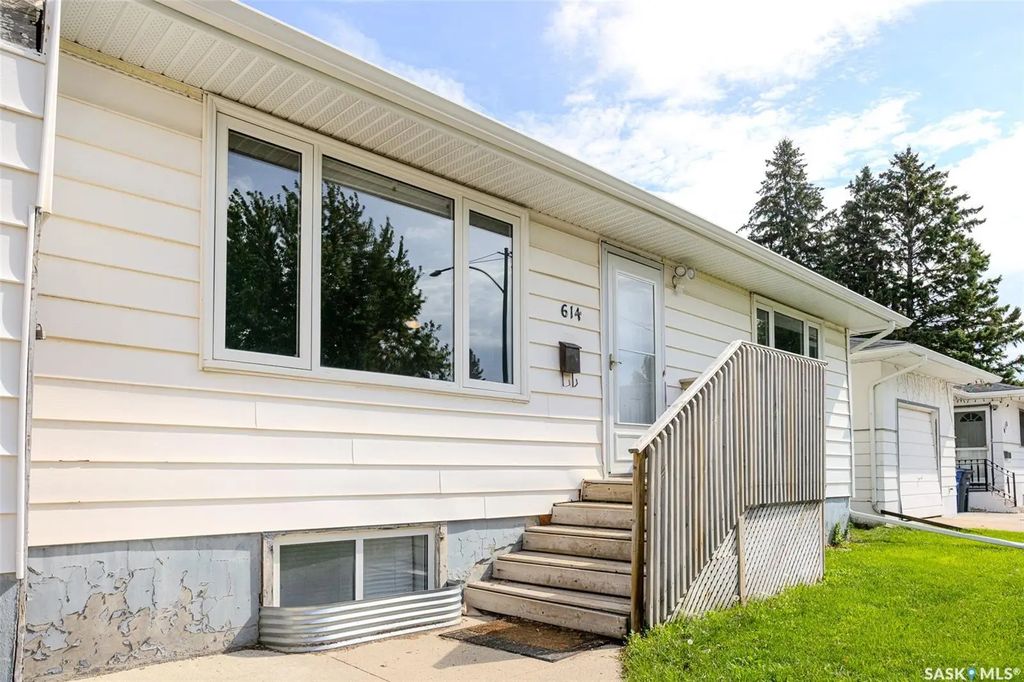 614 Q Avenue N, Saskatoon