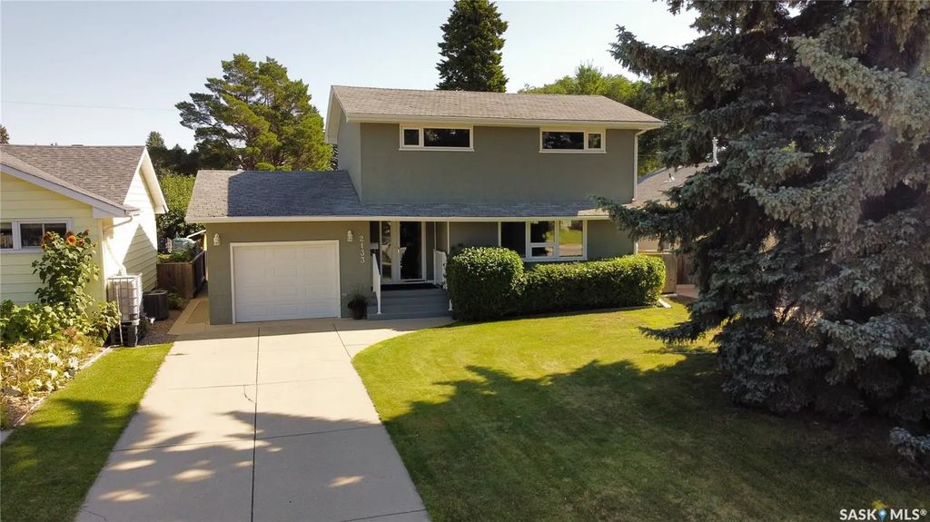 2133 Mckinnon Avenue, Saskatoon