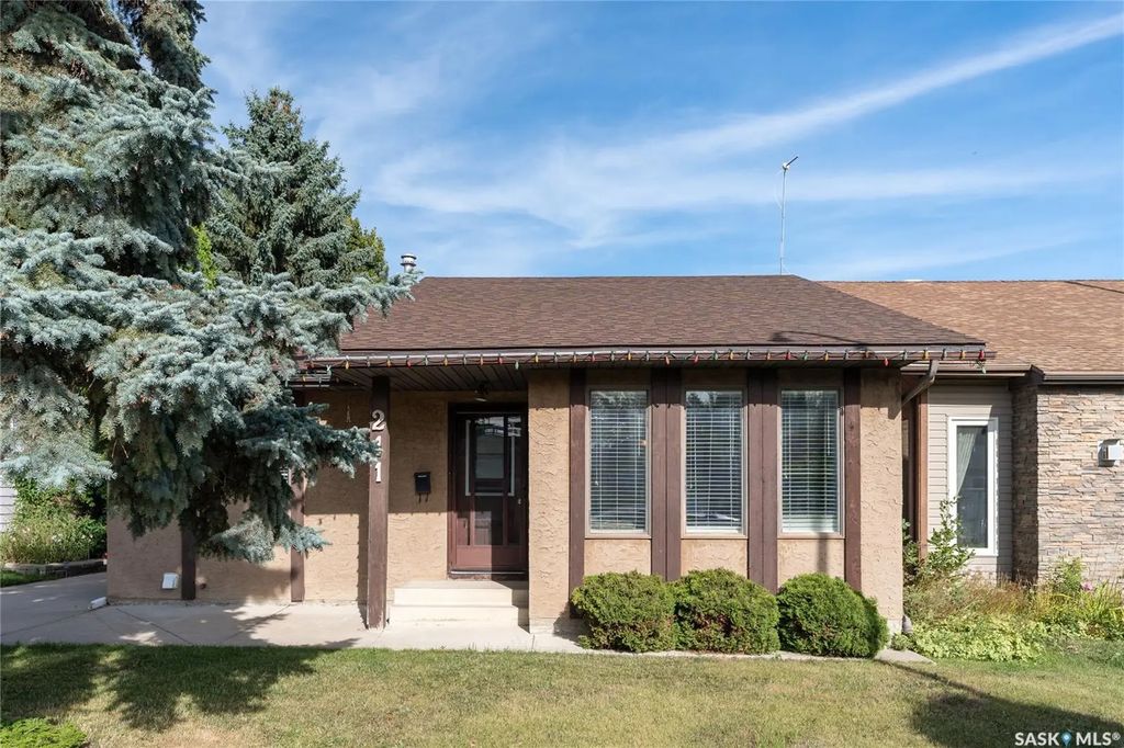 211 Delaronde Lane, Saskatoon