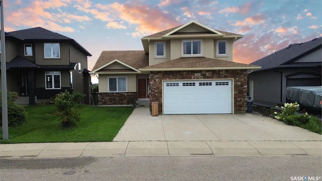 242 Whalley Cres, Saskatoon