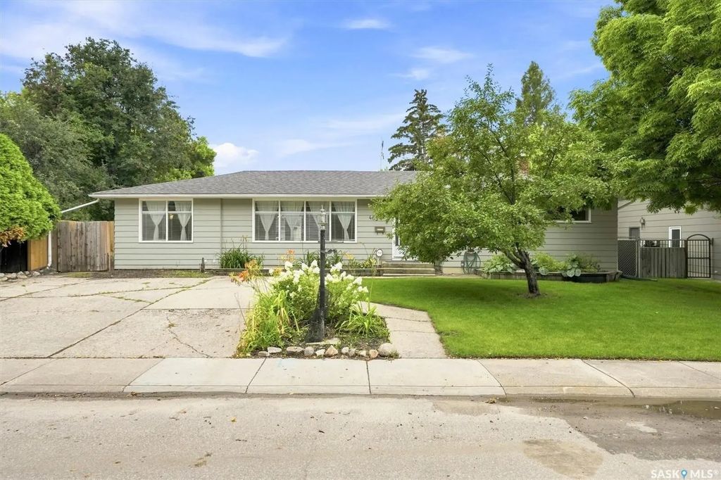 465 Birch Cres, Saskatoon