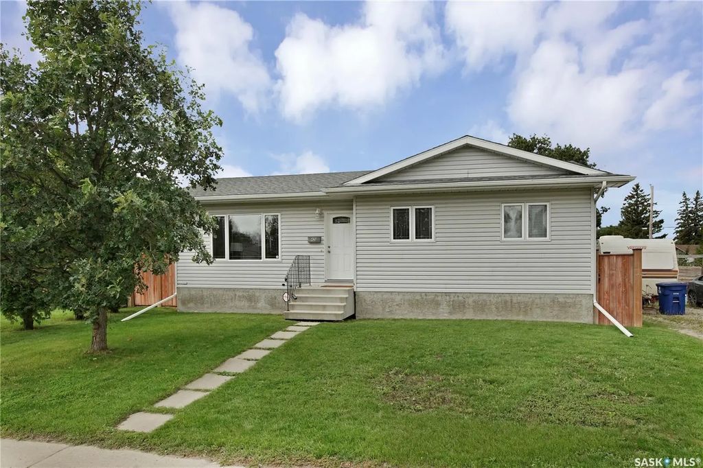 42a 5th Avenue N, Martensville
