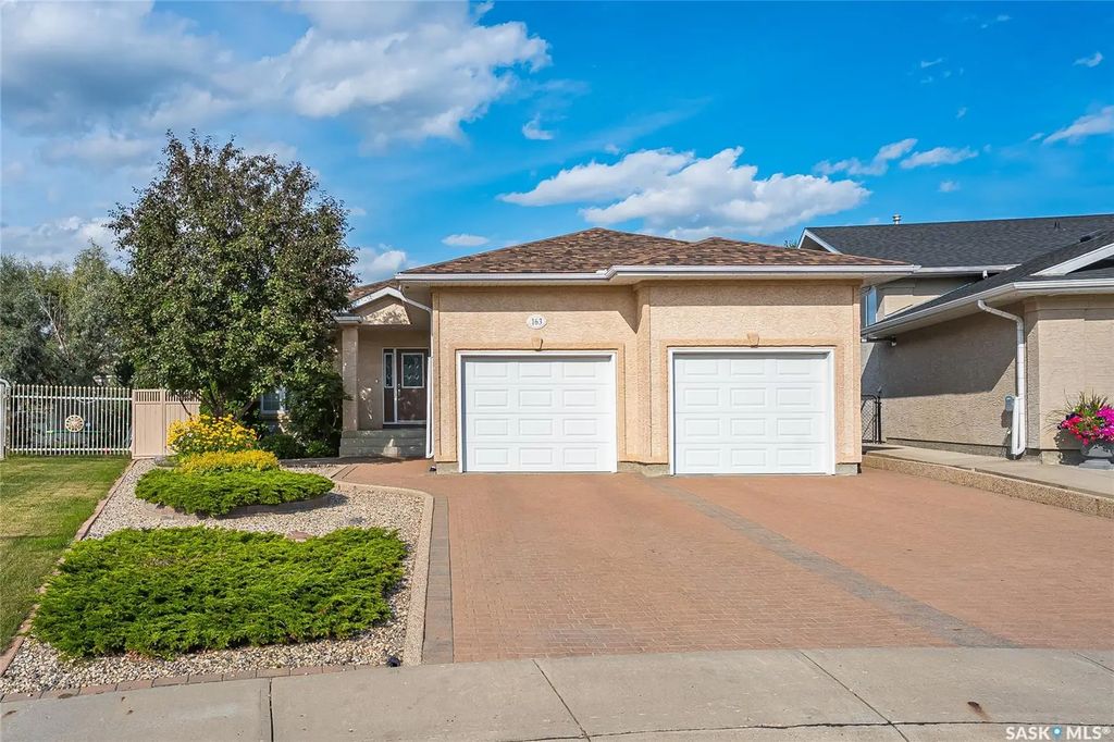 163 Blackburn Cres, Saskatoon