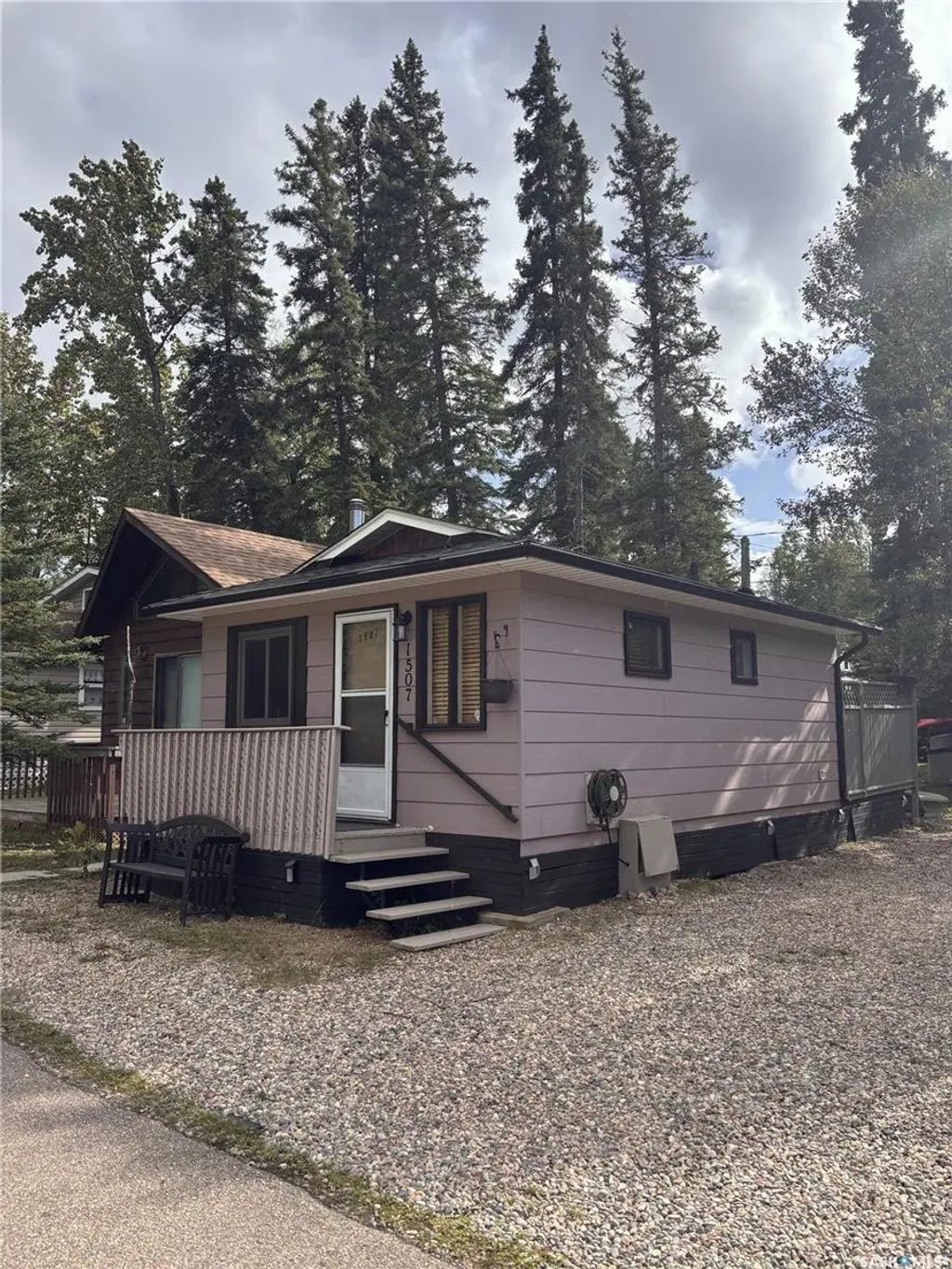 1507 Dove, Prince Albert National Park