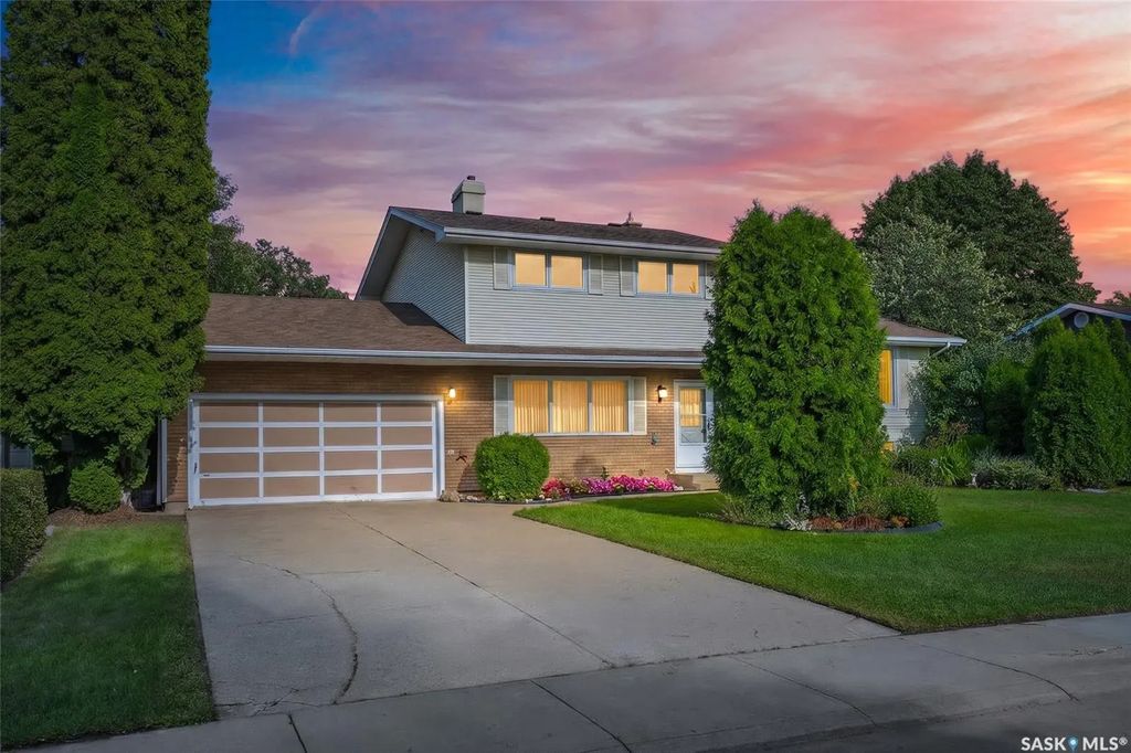 15 Harvard Cres, Saskatoon