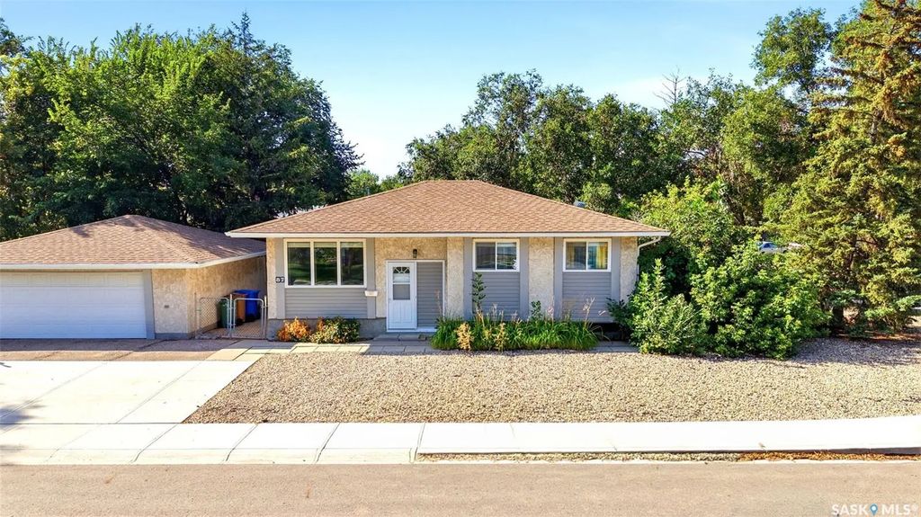 87 Vernon Cres, Regina