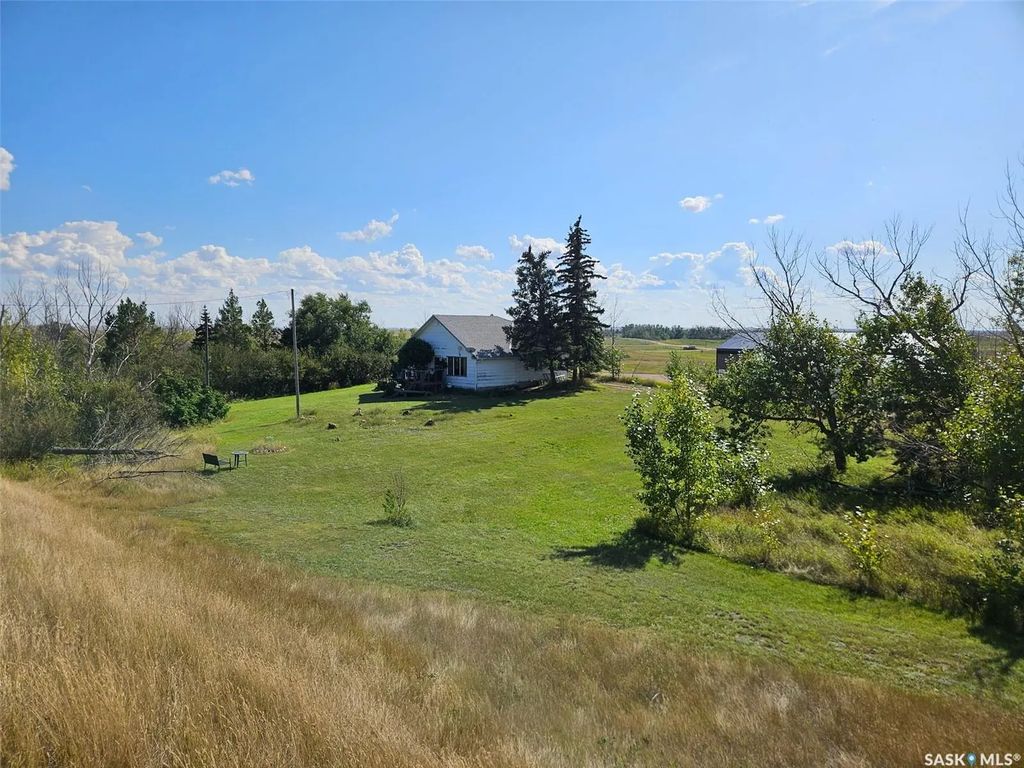 102 Montreal Street, Ernfold