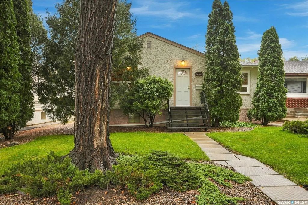 3231 Robinson Street, Regina